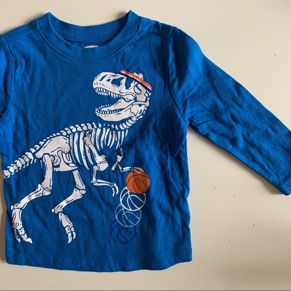 B U N D L E 5 Long Sleeve Tees 🦖✨ - Picture 6 of 7